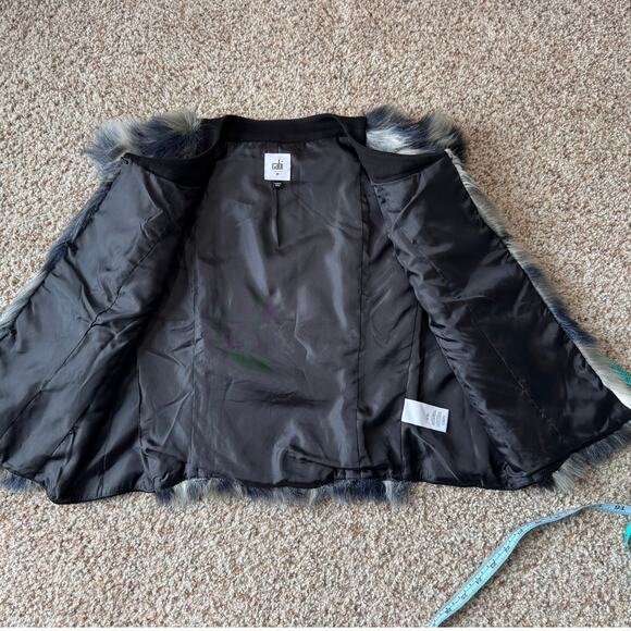 CABI FROSTY Faux Fur Sweater Vest, Size Women's Medium, Gray & White - Picture 8 of 10